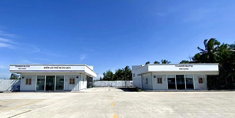Khu trưng bày Tải Bus Hậu Giang
